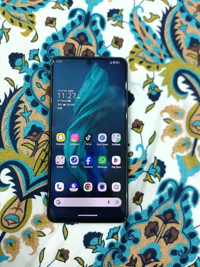 Sharp Aquos Sense7