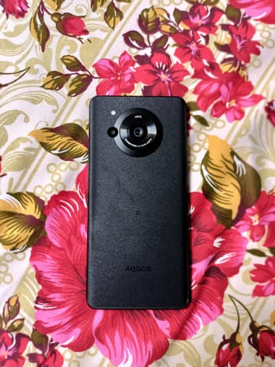 Sharp Aquos Sense7