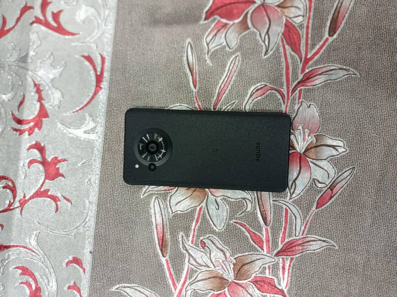Sharp Aquos Sense7 9