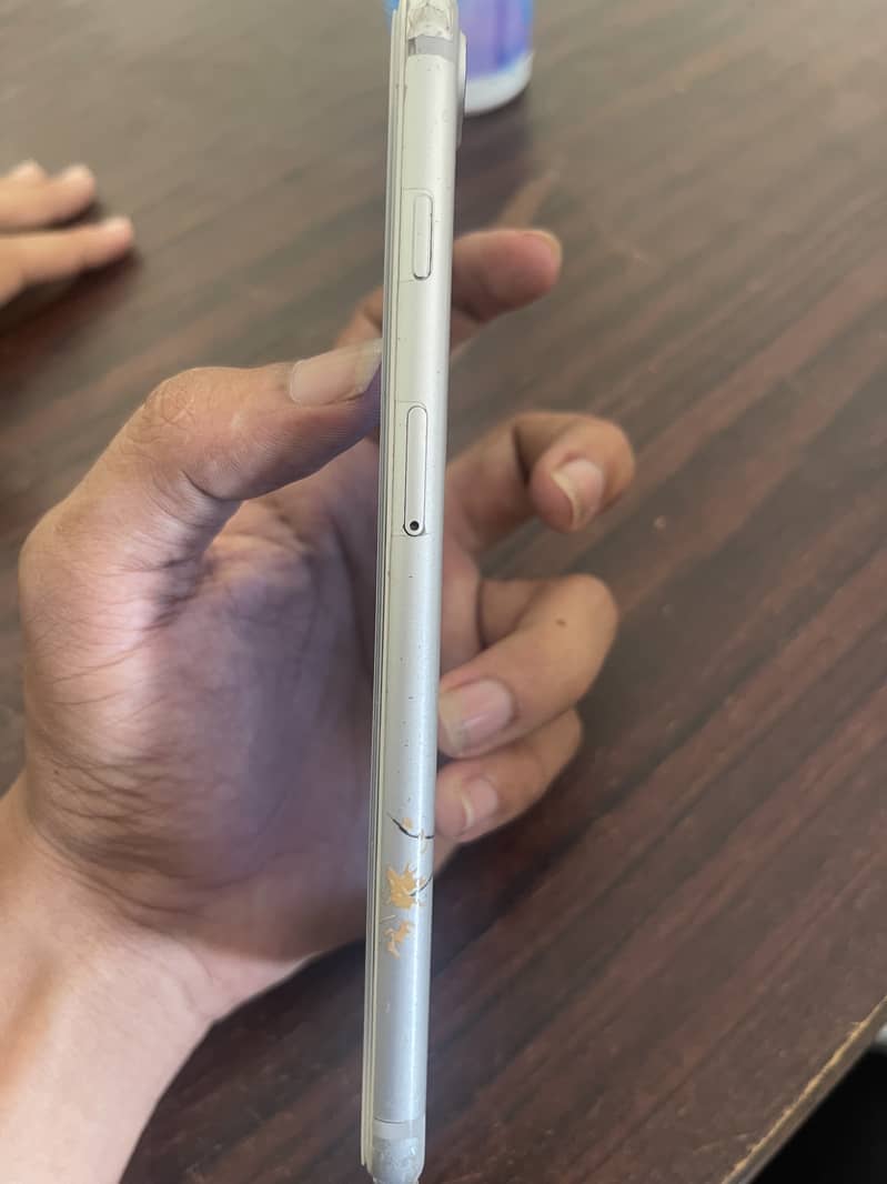 Apple iPhone 7 Plus 1