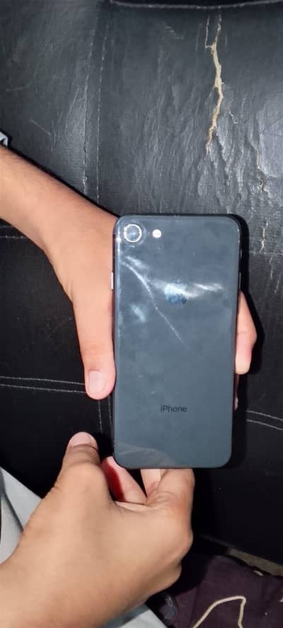 Apple iPhone 8