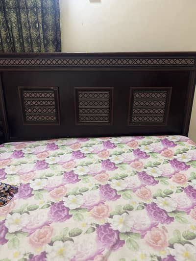 Double bed and single beds for sale