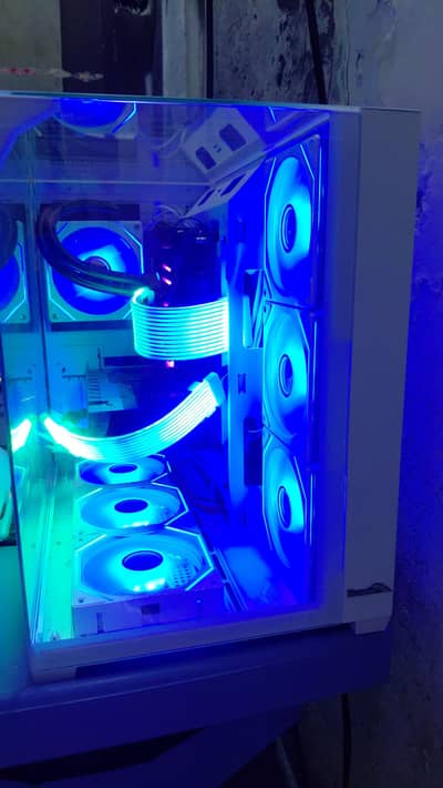 Gaming Pc: Ryzen5 2600, Rx560 4Gb, B450m Mobo.
