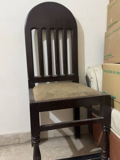 Dinning table with 6 chairs for sale