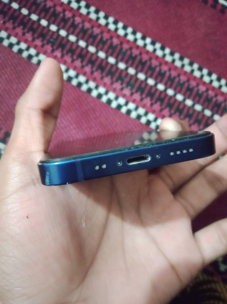 iphone 12 mini 3
