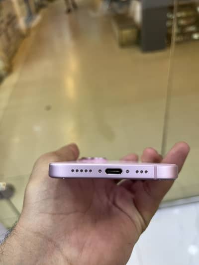 Apple iPhone 15
