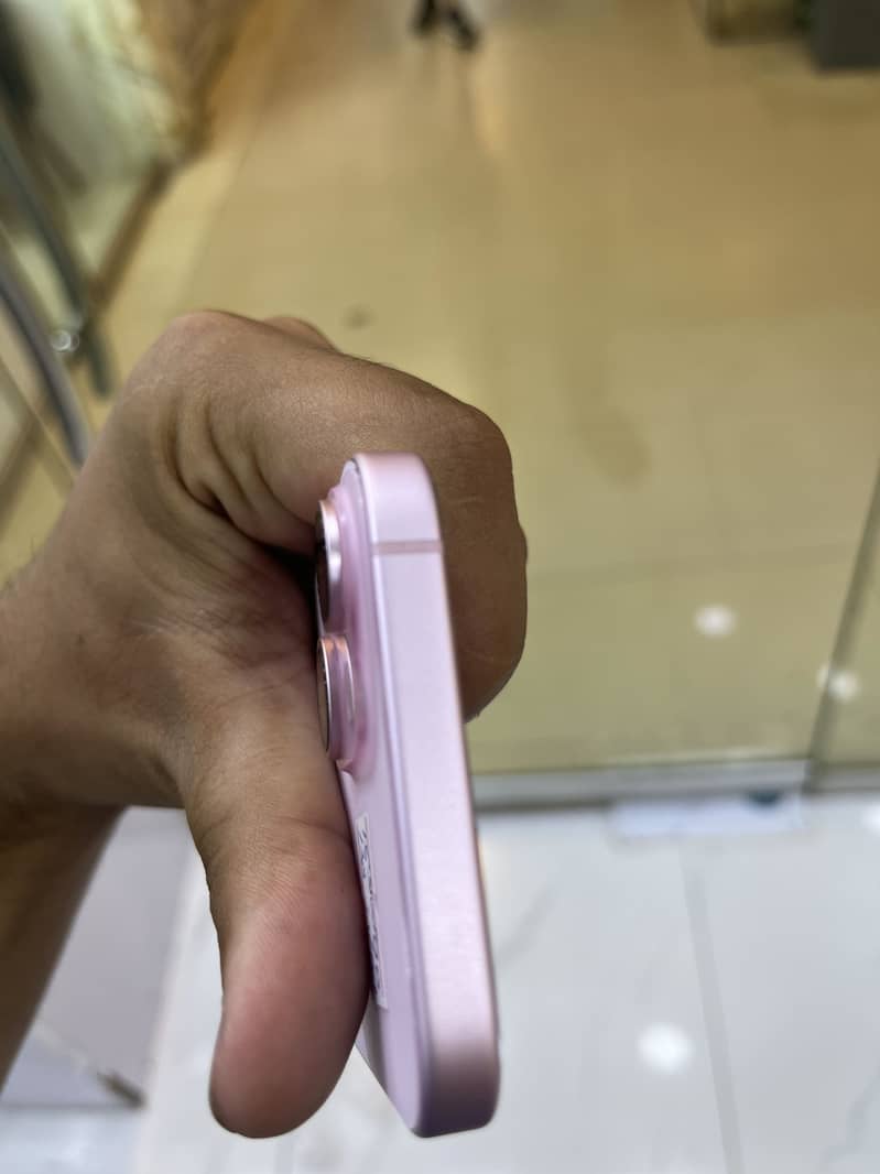 Apple iPhone 15 1