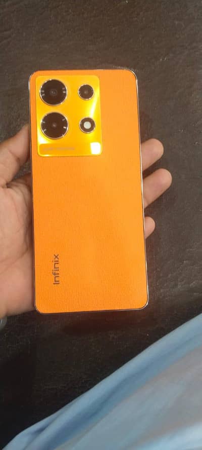 Infinix Note 30