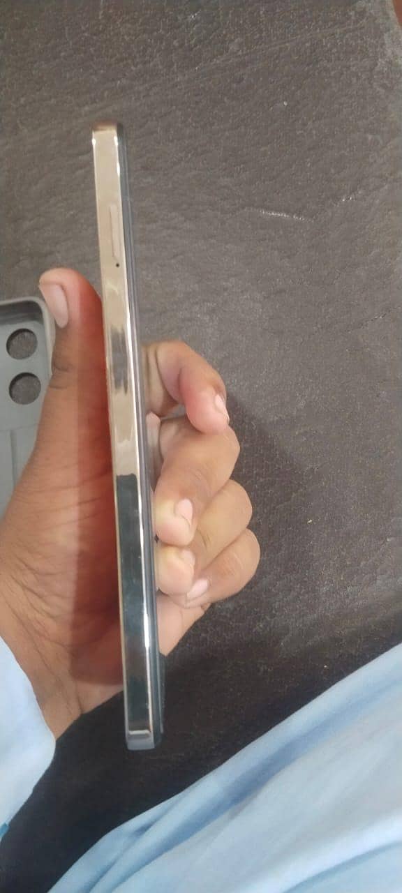 Infinix Note 30 6