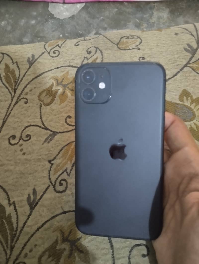 Apple iPhone 11 3