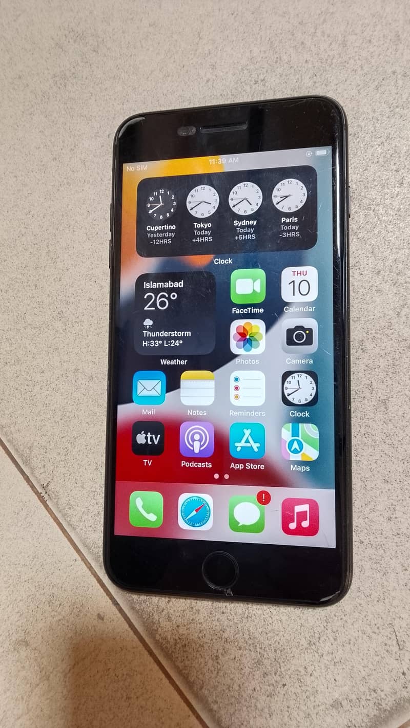 Apple iPhone 7 Plus 1
