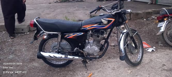 Honda 125 for sale model 2018 Bio matric available only serious person