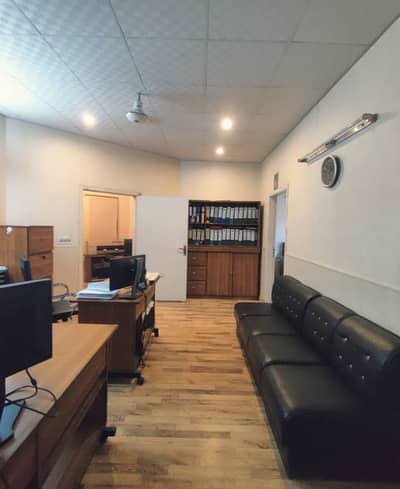 G/11 markaz margala face 2nd floor 1100sq 2 room office available for rent