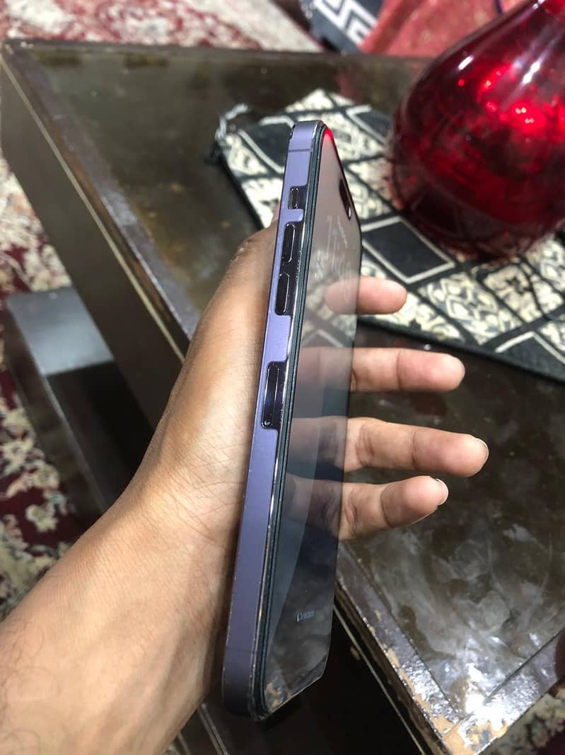 iphone 14 pro max 4