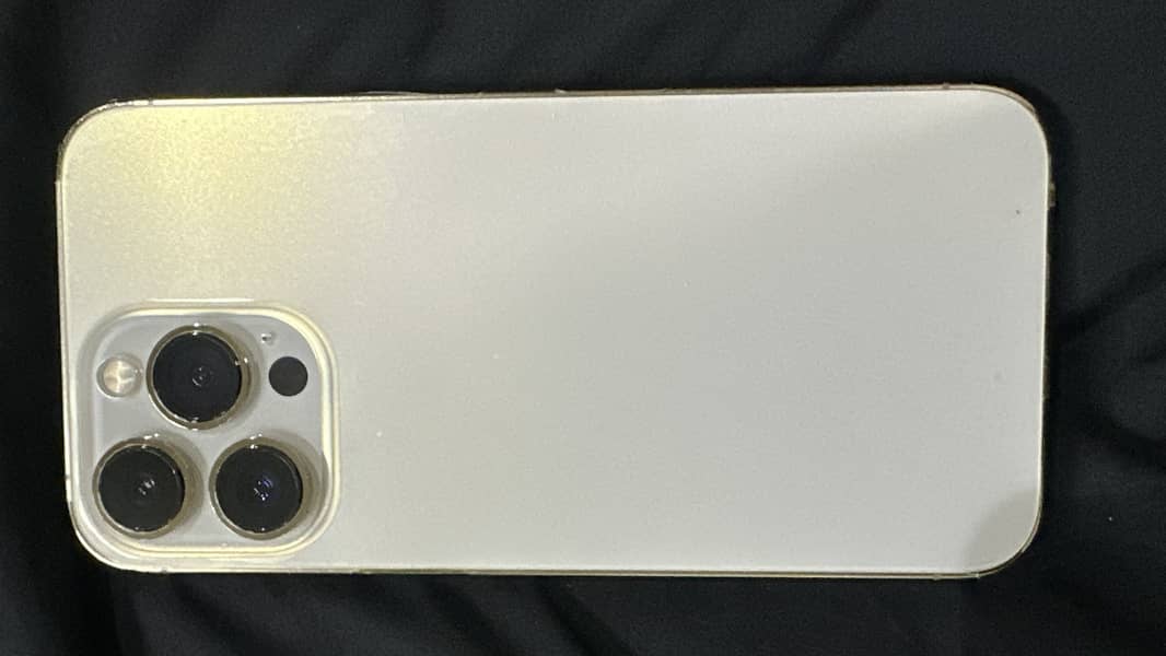Apple iPhone 13 Pro 0