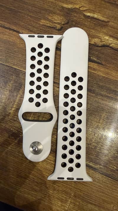 Original Apple Watch Nike Edition Sport Band – White & Black