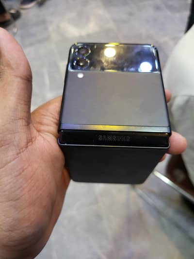 Samsung Mobile Z Flip 3