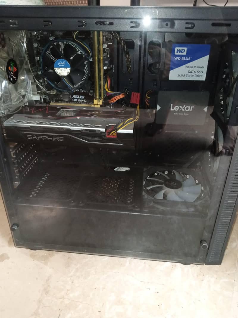 gaming pc with borderless led 4