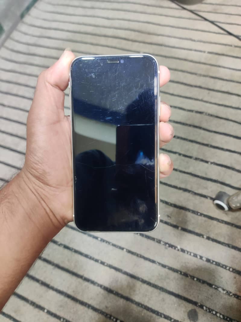 Apple iPhone 11 1