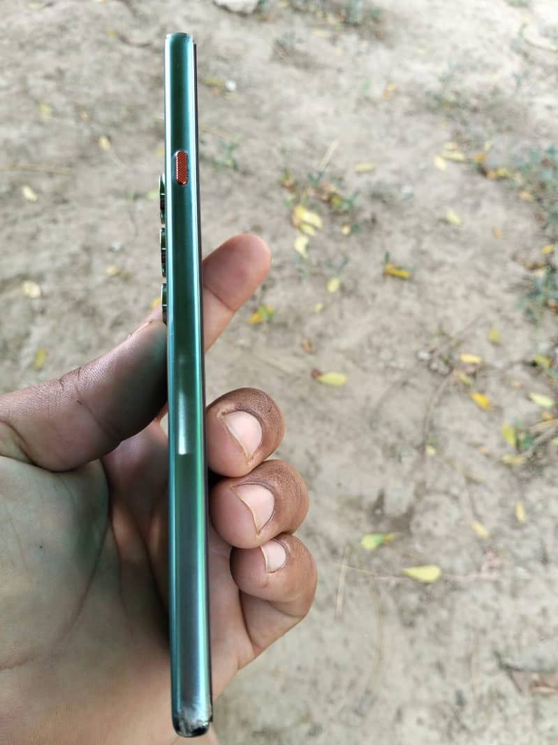 Tecno CAMON 40 4