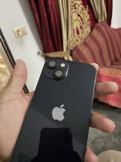Apple iPhone 13