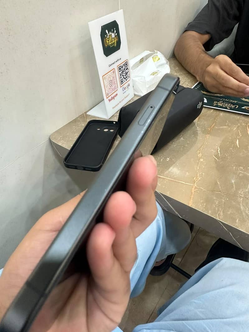 Google Pixel 10a 128 GB PTA Approved 5
