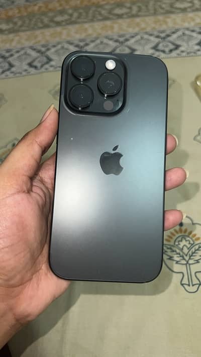 Apple iPhone 16 Pro