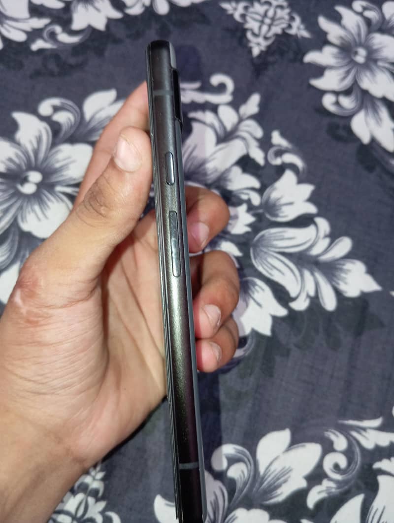 Google Pixel 6a 5