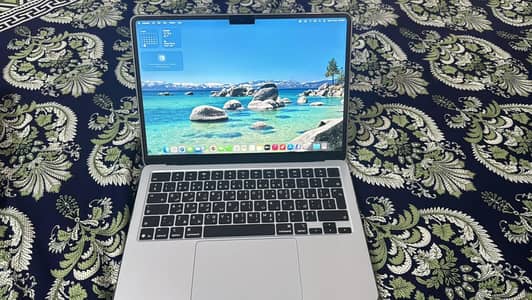 Macbook Air M4 New Condition