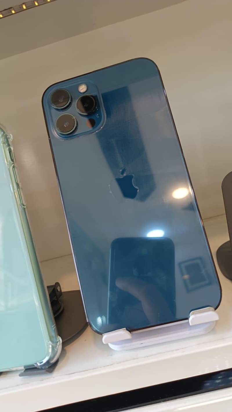 Apple iPhone 12 Pro Max 2