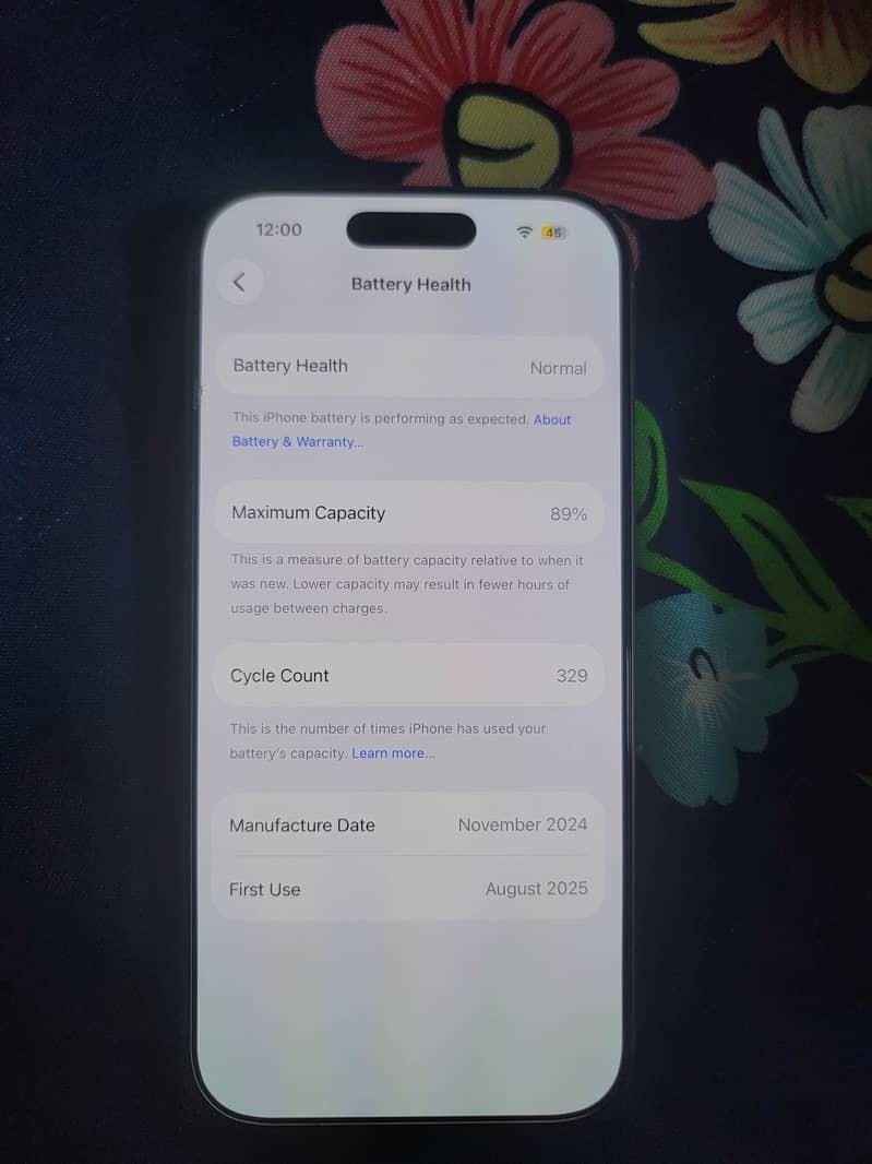 Apple iPhone 16 Pro 3