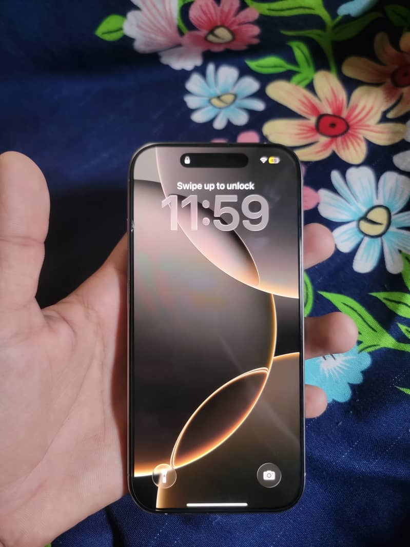 Apple iPhone 16 Pro 4