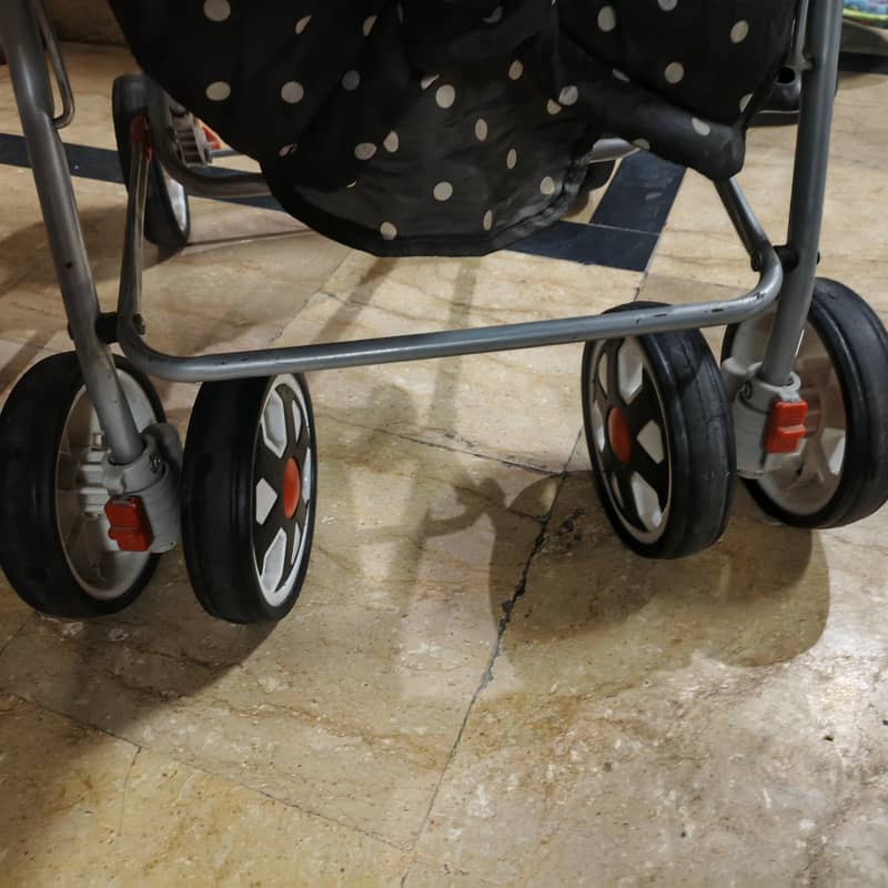 Pram / Stroller 3