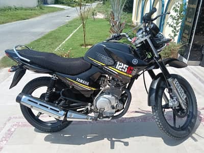 Yamaha YBR 125G - Brand New Condition - Just 1600 Kms Driven!