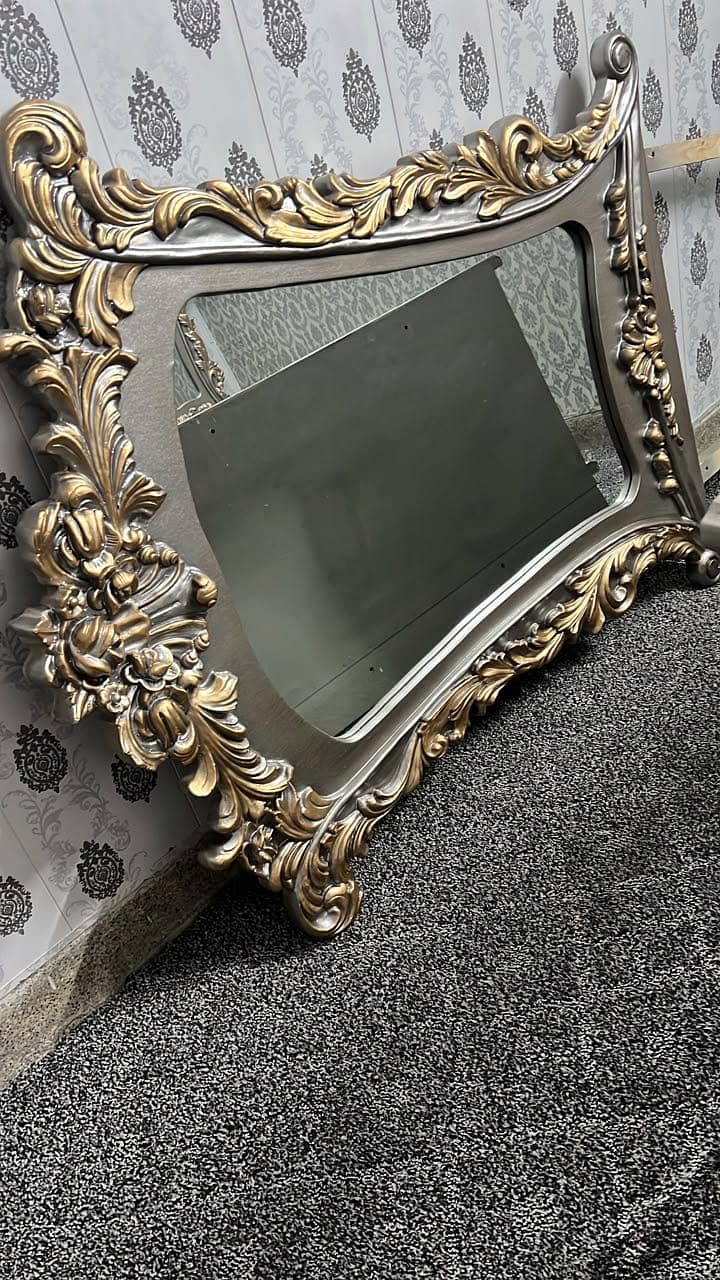 Bed + sidetables + dressing table 2