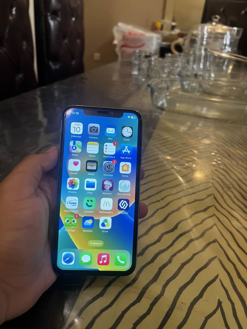 Apple iPhone X 0