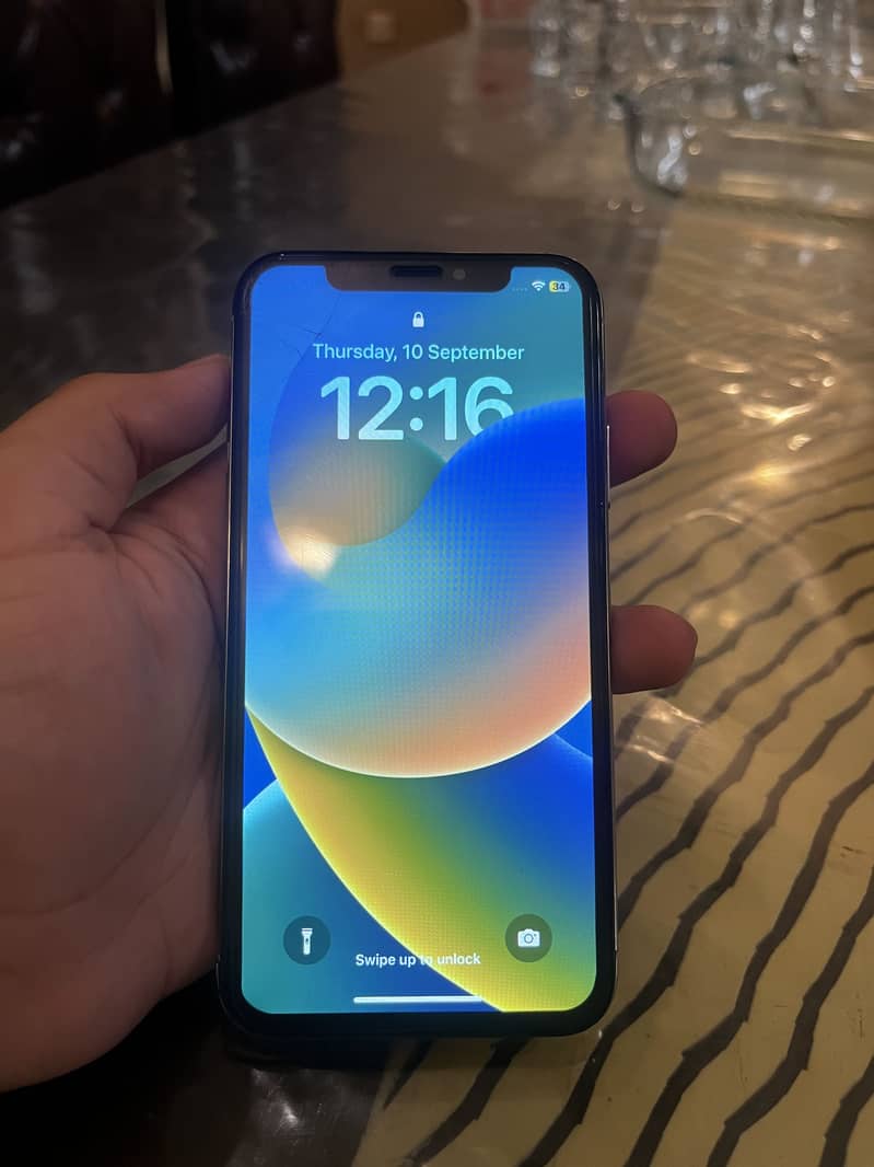 Apple iPhone X 5