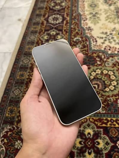 Apple iPhone 13