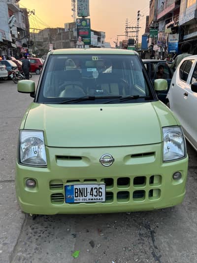 Nissan Pino 2012