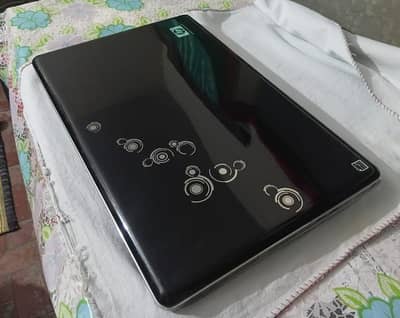 HP Pavilion dv7 Laptop – AMD Turion II, 2GB RAM, 300GB HDD