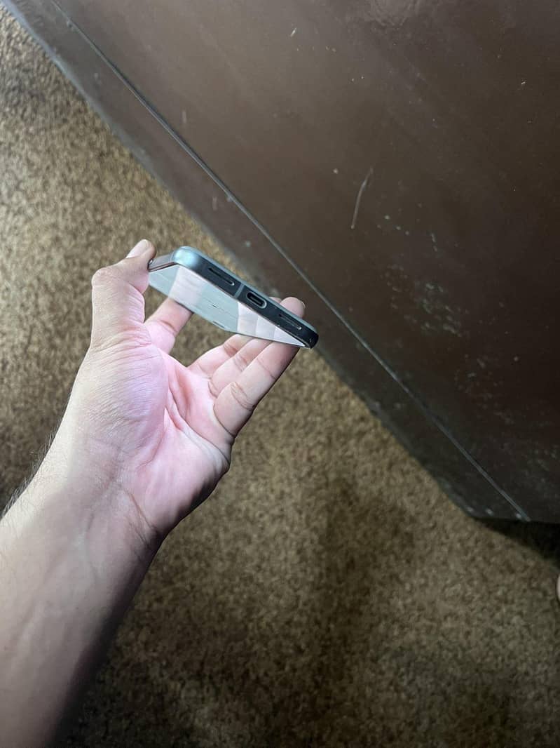 Google Pixel 8 2