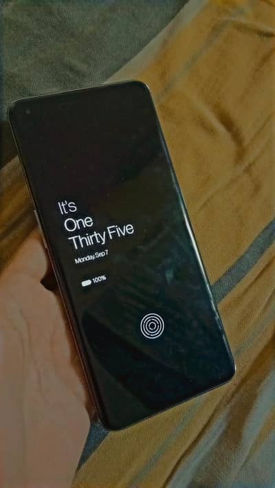 One Plus 11 5g with box