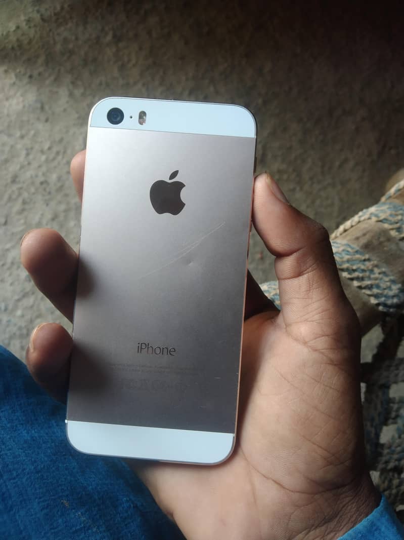 Apple iPhone 5s 1