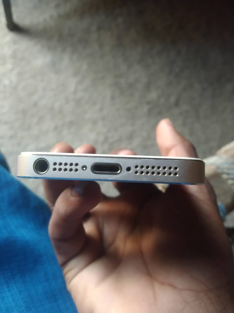 Apple iPhone 5s 2
