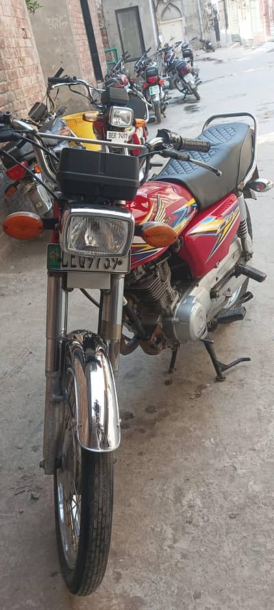 bike ok hai biomatric moky py 03214180726  read the add