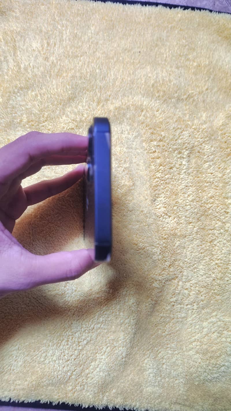 Apple iPhone 13 3