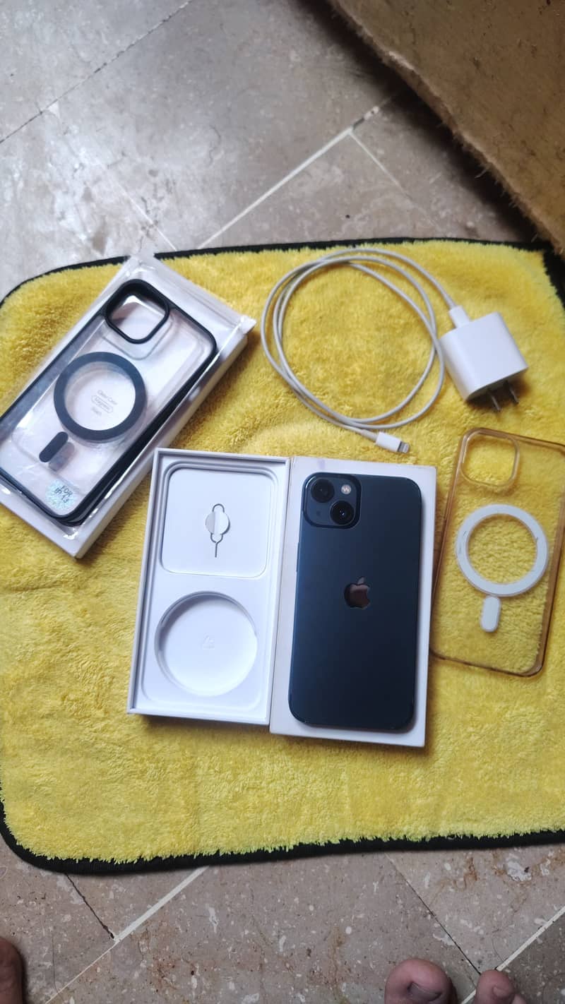 Apple iPhone 13 19