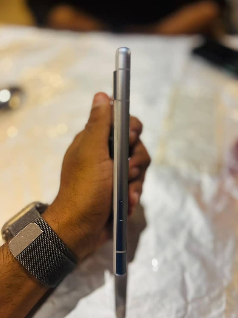Google Pixel 7a 4