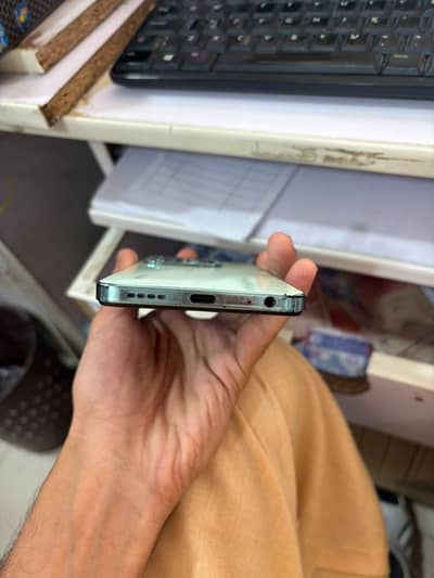 Infinix Hot 40i