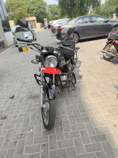 Suzuki GS 150 | Model 2024 | 35,000 KM | 100% Genuine |